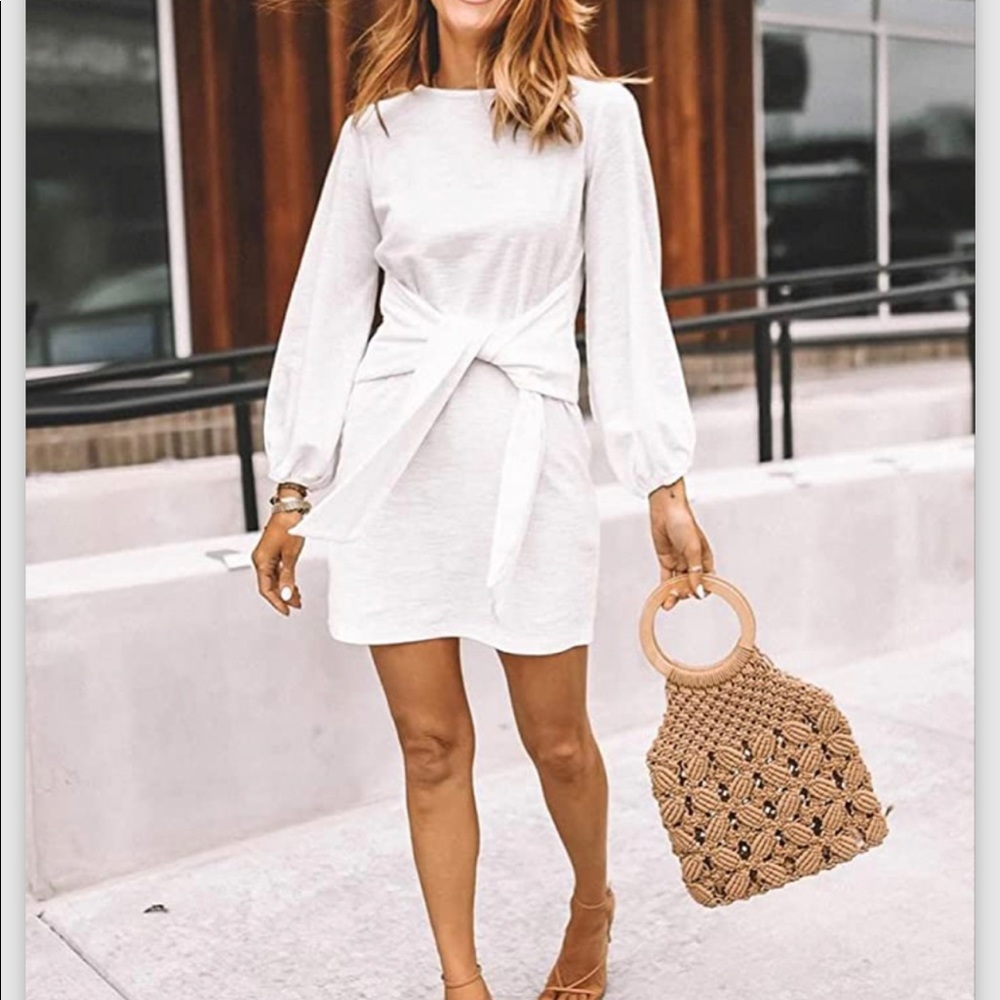 Women’s Elegant Long Lantern Sleeve Short Dress